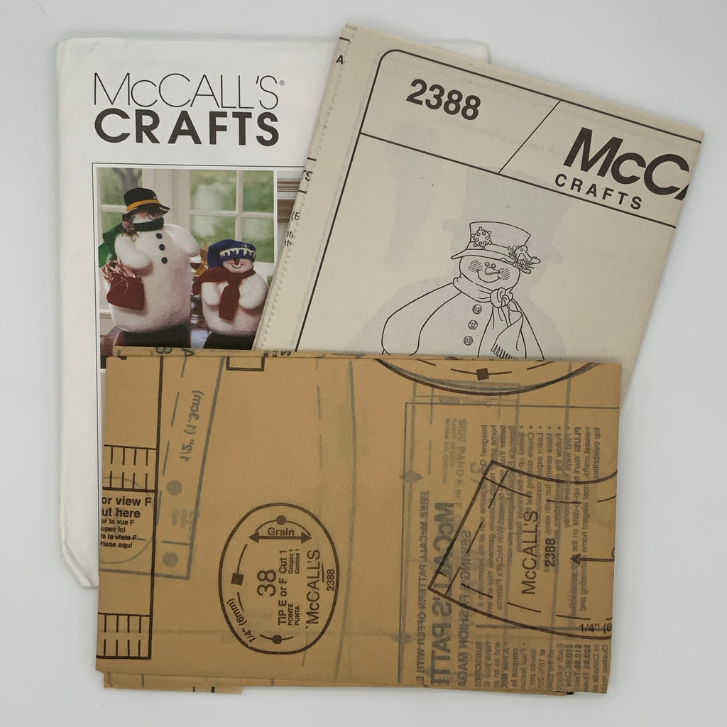 McCall's 2388 (1999) Snowman Decorations - Vintage Uncut Craft Pattern